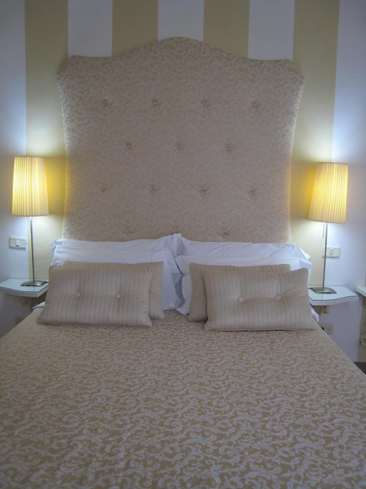 Fontelunga Hotel & Villas Pozzo  Dış mekan fotoğraf